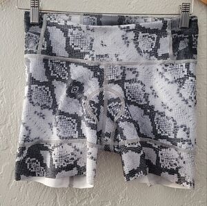 Shebeest Tri Shorts 5" Monty Python Shorts Size Small